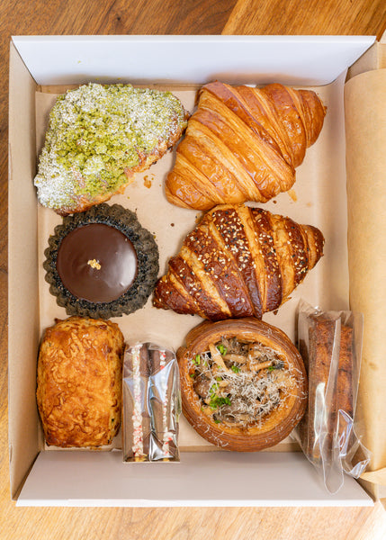 Weekly baker's box subscription (beta) for January