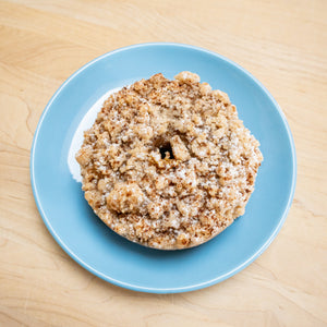 Pumpkin spice donut (vegan)